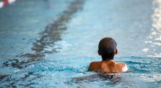 KI überwacht künftig die Badegäste der Paderborner Schwimmoper