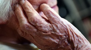 Haustür-Ärger mit EWE: Bünderin klagt über irreführende Vertragsberatung