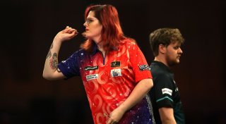 Darts-WM: Transfrau van Leuven verliert bei Debüt