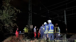 Strecke wieder frei: Zugausfälle nach Notarzteinsatz an den Gleisen in Bielefeld