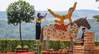 Kürbisfest in Sachsen lockt mit vier Meter hohen Skulpturen