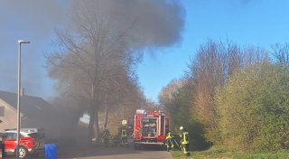 Technischer Defekt an E-Quad löst Garagenbrand in Bad Wünnenberg aus