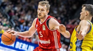 Weltmeister Giffey verlängert bei Bayern-Basketballern