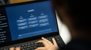 Umfrage: Mehrheit nutzt KI-Tools