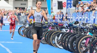 Triathletinnen räumen beim Auftakt in Abu Dhabi ab