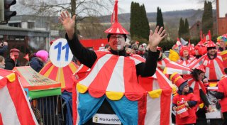 Karneval 2025 in Beverungen: Hier verlaufen Kinder- und Rosenmontagsumzug