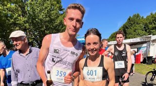 Mit vielen Fotos: Großer Andrang bei Gütersloher Volkslauf - 16-Jährige überrascht