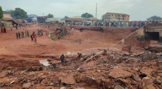 Zahl der entdeckten Fluttoten in Nigeria auf 150 gestiegen