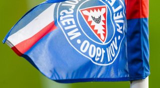 Niederlage für Kiel und Rostock nach Rassismusvorwürfen