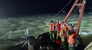 Nach Bootsunglück in Vietnam steigt Opferzahl auf 38
