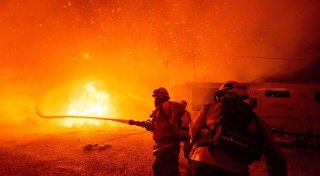 Neue Feuer in Los Angeles und Umgebung