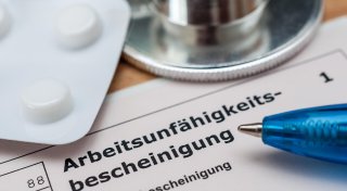 Krankenstand auf Rekordhoch: Bielefelder Unternehmer rechnet Kosten vor
