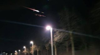Lichtschweif: Space-X-Rakete verglüht am Nachthimmel über Bielefeld