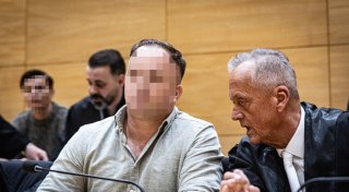 Blutrache-Prozess in Bielefeld: Staatsanwalt fordert lange Haftstrafen für fast tödliche Schüsse