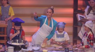 Helene Fischer rührt Plätzchenteig - und Zuckowski zu Tränen