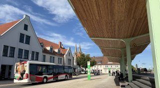 Viel Blaulicht am Bahnhof Höxter: Busfahrer und Fahrgast geraten aneinander