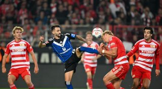 Rot und raus: HSV vorerst ohne neuen Star Vieira
