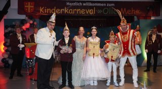 Karneval: Nieheims Kinderprinzenpaar feiert mit vielen kleinen und großen Gästen
