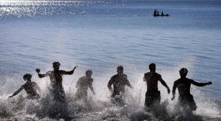 Wasserqualität: Worauf vor dem Sprung in See und Co. achten?