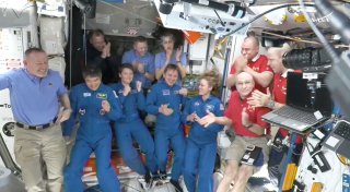 Rückkehr-Mission für gestrandete Astronauten erreicht ISS
