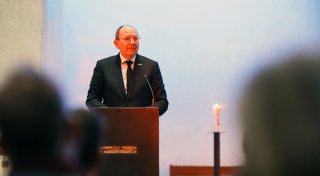 Mannheimer OB dankt Taxifahrer für mutiges Eingreifen