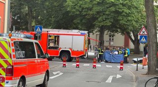 Rettungshubschrauber in Gütersloh im Einsatz: 16-Jähriger lebensgefährlich verletzt