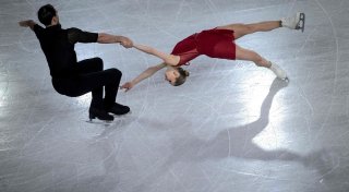 Eiskunstlauf-Paar Hase/Wolodin gewinnt Grand-Prix-Finale