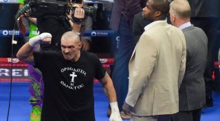 Usyk bleibt Box-König - Nächster Mega-Kampf winkt