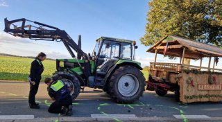 Reanimierung: Überholmanöver von Erntefestwagen sorgt für Unfall in Petershagen