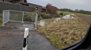 Anwohner warnen jahrelang: Was die Stadt nach Überflutung von Löhner Gebäuden macht