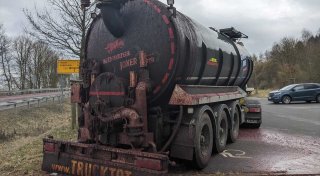 Warum waren die Schlachtabfälle eigentlich auf der B64 bei Brakel unterwegs?