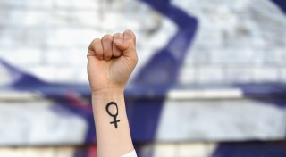 Zeichen, Codes, Hilfe - Strategien bei Gewalt gegen Frauen