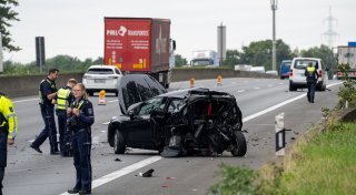 Bielefelderin stirbt nach Panne auf der Mittelspur: Das rät die Polizei im Ernstfall