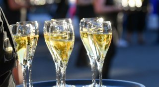 Champagner-Absatz sinkt deutlich
