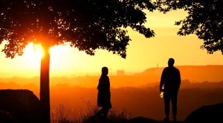 Bei Blind-Dates stehen Frauen eher auf jüngere Männer