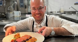Kochprofi aus OWL verrät sein Rezept für Rehrücken mit Pfifferlingsomelette