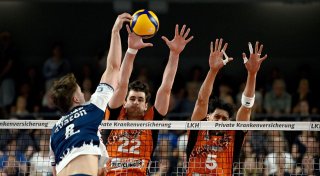 Berlins Volleyballer gewinnen zweites Finale gegen Lüneburg
