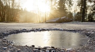 Auf den Straßen kann es glatt werden