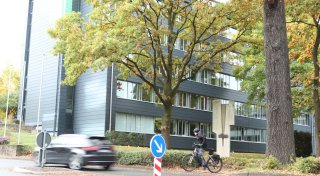 Zebrastreifen und Tempo 30 vor dem Löhner Rathaus geplant
