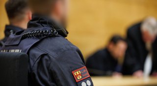 Im Bielefelder Nimani-Prozess zeigt der Angeklagte erste Gefühlsregung