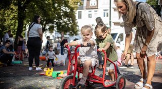 Veranstaltungstipps für Bielefeld: Weltkindertag auf dem Klosterplatz und schnaufende Dampfloks