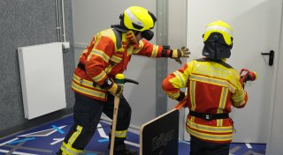 Einzigartig in Deutschland: Neue Feuerwehr-Zentrale bietet Training mit VR-Brillen