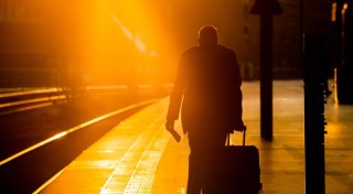 Zug zum Flug verspätet - Entschädigung für Urlauber