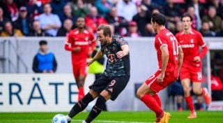 FC Bayern nutzt Leverkusen-Patzer - BVB weiter in der Krise