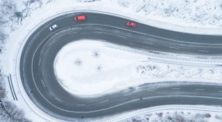 Wenn es winterlich glatt wird: So fahren Sie sicher