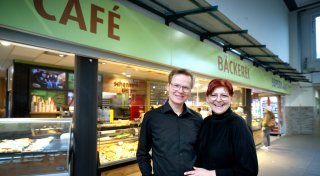 Schenke-Supermarkt im Gütersloher Hauptbahnhof seit 10.000 Tagen in Folge geöffnet
