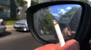 Länder starten neuen Anlauf für Rauchverbot im Auto