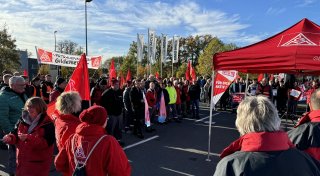 Arbeitskampf in Bielefeld: Metaller bereit zu langem Warnstreik