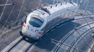 Mann erleidet Stromschlag an ICE-Steckdose - Sabotage?