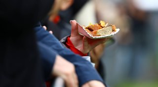 Arminia erhöht Preise für Wurst und mehr - Fanbeirat: „Wahrlich eine Hausnummer“
